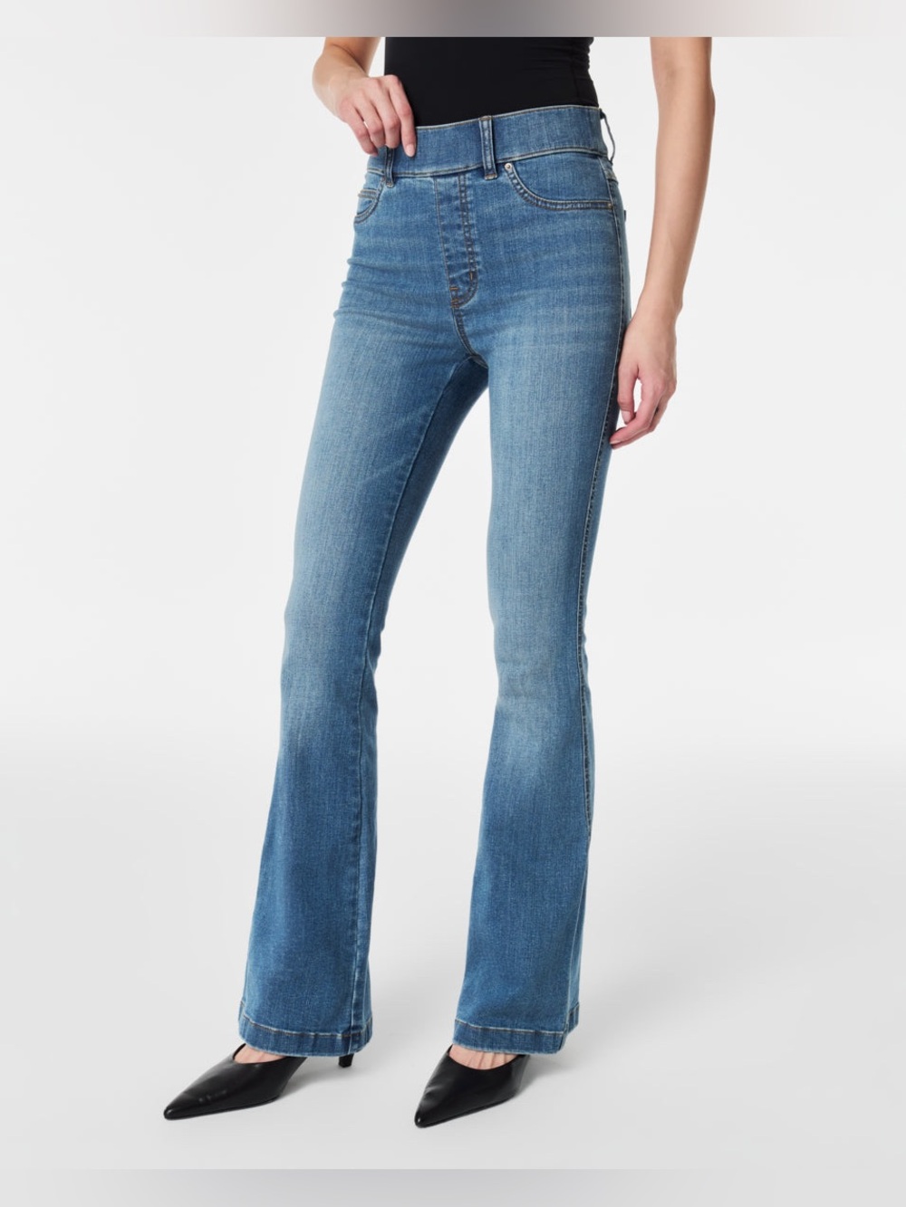 Spanx SPANXshape EveryWear Flare Jeans size Small